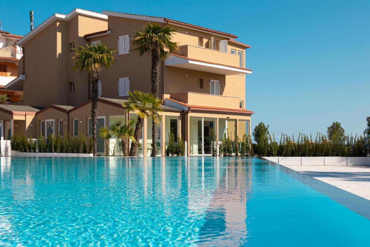 Pietra Bianca Hotel Numana Exterior foto